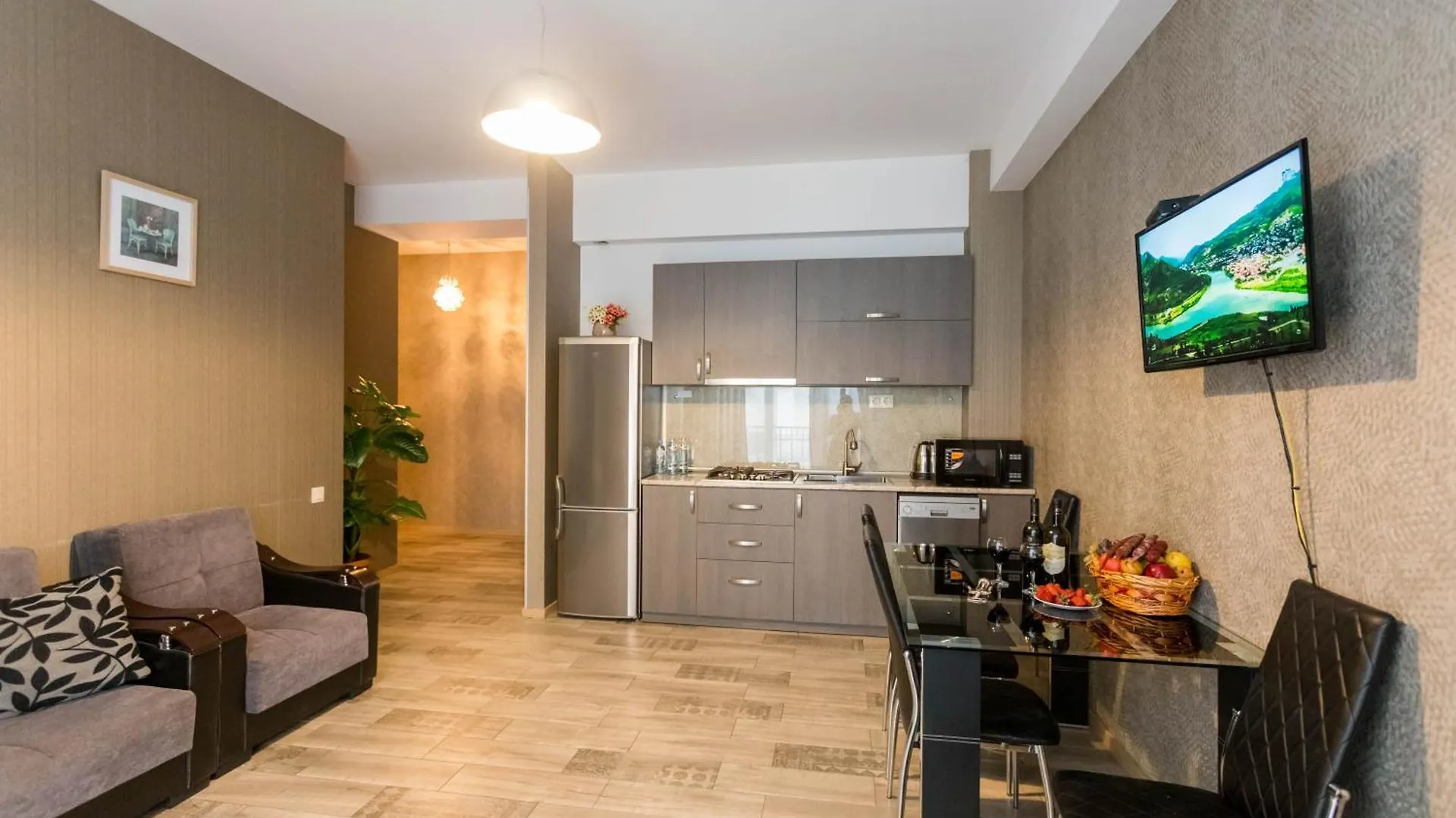 Cozy Apartment In The City Center Tbilisi